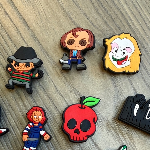 Horror Character Shoe Charms Set - Picture 3 of 8